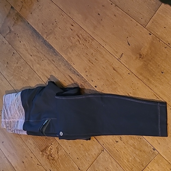 Lululemon Toasty Tech Tight II - Picture 5 of 5